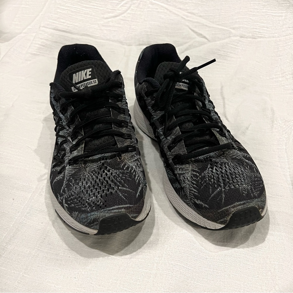 Nike Air Zoom Pegasus 32 Sneakers